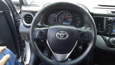 2016 Toyota RAV4 LE - Photo 25 - Van Nuys, CA 91405