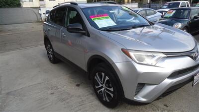 2016 Toyota RAV4 LE - Photo 3 - Van Nuys, CA 91405