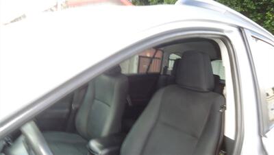 2016 Toyota RAV4 LE - Photo 19 - Van Nuys, CA 91405