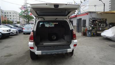 2004 Toyota 4Runner SR5   - Photo 9 - Van Nuys, CA 91405