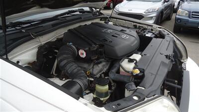 2004 Toyota 4Runner SR5   - Photo 23 - Van Nuys, CA 91405