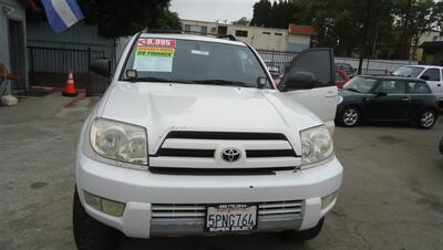 2004 Toyota 4Runner SR5   - Photo 2 - Van Nuys, CA 91405