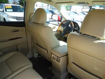 2010 Lexus RX   - Photo 15 - Van Nuys, CA 91405