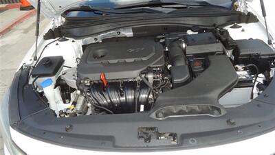 2019 Kia Optima LX   - Photo 22 - Van Nuys, CA 91405