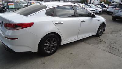 2019 Kia Optima LX   - Photo 4 - Van Nuys, CA 91405