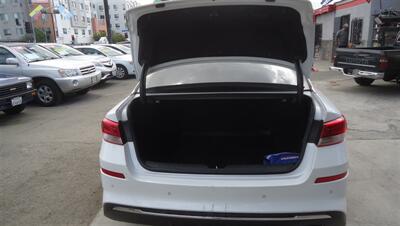 2019 Kia Optima LX   - Photo 10 - Van Nuys, CA 91405