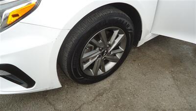 2019 Kia Optima LX   - Photo 24 - Van Nuys, CA 91405