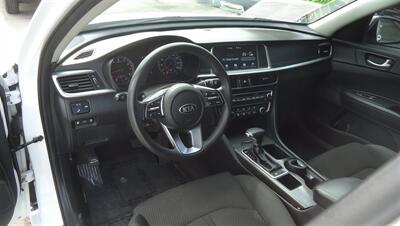 2019 Kia Optima LX   - Photo 17 - Van Nuys, CA 91405