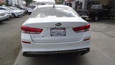 2019 Kia Optima LX   - Photo 9 - Van Nuys, CA 91405