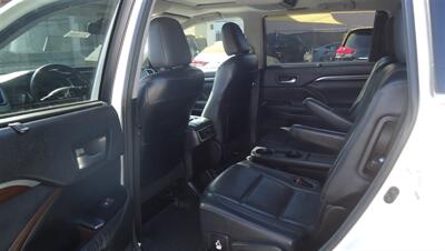2014 Toyota Highlander Limited - Photo 18 - Van Nuys, CA 91405