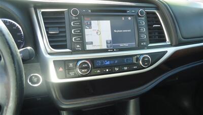 2014 Toyota Highlander Limited - Photo 23 - Van Nuys, CA 91405