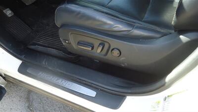 2014 Toyota Highlander Limited - Photo 21 - Van Nuys, CA 91405
