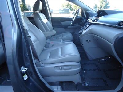 2011 Honda Odyssey EX-L   - Photo 7 - Van Nuys, CA 91405