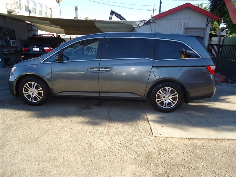 2011 Honda Odyssey EX-L   - Photo 1 - Van Nuys, CA 91405