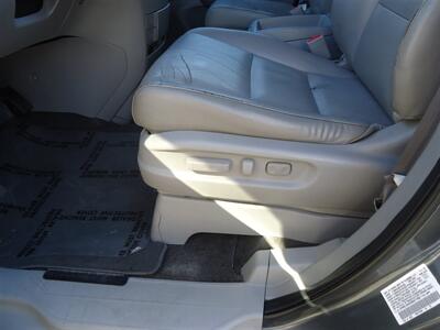 2011 Honda Odyssey EX-L   - Photo 13 - Van Nuys, CA 91405