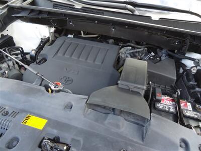 2016 Toyota Highlander XLE   - Photo 31 - Van Nuys, CA 91405