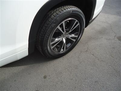2016 Toyota Highlander XLE   - Photo 34 - Van Nuys, CA 91405