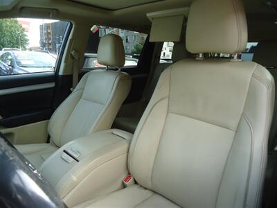 2016 Toyota Highlander XLE   - Photo 21 - Van Nuys, CA 91405