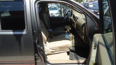 2007 Nissan Frontier SE   - Photo 14 - Van Nuys, CA 91405