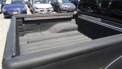 2007 Nissan Frontier SE   - Photo 11 - Van Nuys, CA 91405