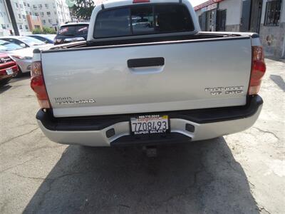 2006 Toyota Tacoma PreRunner V6   - Photo 10 - Van Nuys, CA 91405