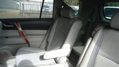 2009 Toyota Highlander Limited - Photo 29 - Van Nuys, CA 91405