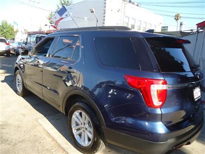 2017 Ford Explorer   - Photo 6 - Van Nuys, CA 91405