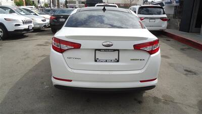 2013 Kia Optima Hybrid EX   - Photo 8 - Van Nuys, CA 91405