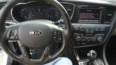 2013 Kia Optima Hybrid EX   - Photo 21 - Van Nuys, CA 91405