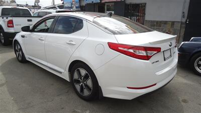 2013 Kia Optima Hybrid EX   - Photo 7 - Van Nuys, CA 91405