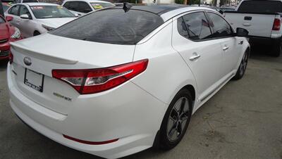 2013 Kia Optima Hybrid EX   - Photo 3 - Van Nuys, CA 91405