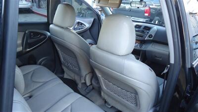 2009 Toyota RAV4 Limited   - Photo 14 - Van Nuys, CA 91405