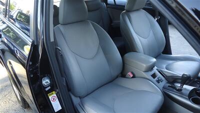 2009 Toyota RAV4 Limited   - Photo 15 - Van Nuys, CA 91405