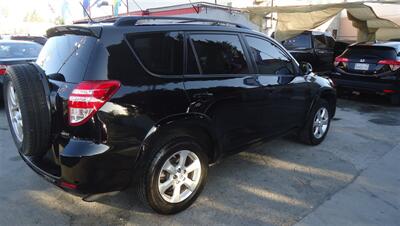 2009 Toyota RAV4 Limited   - Photo 4 - Van Nuys, CA 91405