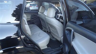 2009 Toyota RAV4 Limited   - Photo 13 - Van Nuys, CA 91405