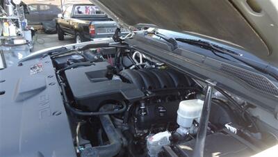 2015 GMC Yukon SLE   - Photo 27 - Van Nuys, CA 91405