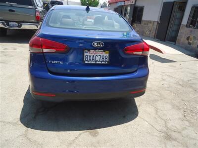 2018 Kia Forte LX   - Photo 9 - Van Nuys, CA 91405
