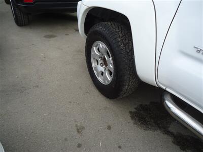 2006 Toyota Tacoma PreRunner V6 - Photo 23 - Van Nuys, CA 91405