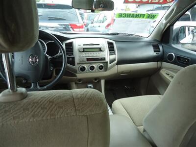 2006 Toyota Tacoma PreRunner V6 - Photo 18 - Van Nuys, CA 91405