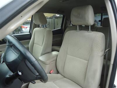 2006 Toyota Tacoma PreRunner V6 - Photo 24 - Van Nuys, CA 91405