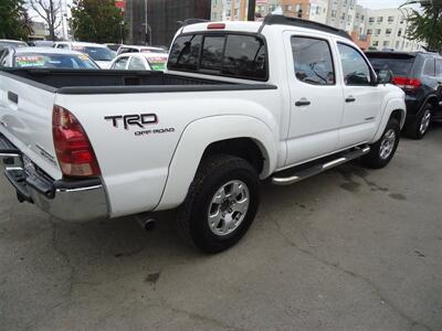 2006 Toyota Tacoma PreRunner V6 - Photo 4 - Van Nuys, CA 91405