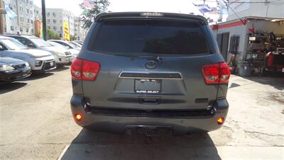 2008 Toyota Sequoia Limited - Photo 9 - Van Nuys, CA 91405