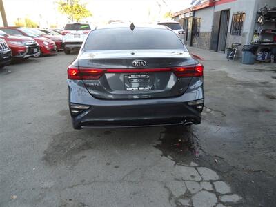 2019 Kia Forte LXS - Photo 10 - Van Nuys, CA 91405