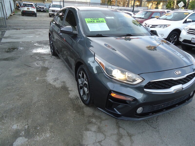 2019 Kia Forte LXS   - Photo 1 - Van Nuys, CA 91405