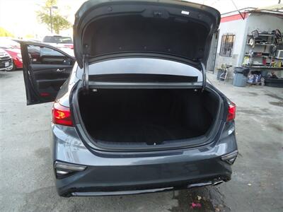 2019 Kia Forte LXS - Photo 13 - Van Nuys, CA 91405