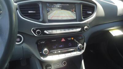 2019 Hyundai IONIQ Hybrid Blue - Photo 19 - Van Nuys, CA 91405