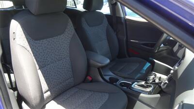 2019 Hyundai IONIQ Hybrid Blue - Photo 14 - Van Nuys, CA 91405