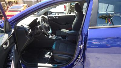 2019 Hyundai IONIQ Hybrid Blue - Photo 15 - Van Nuys, CA 91405