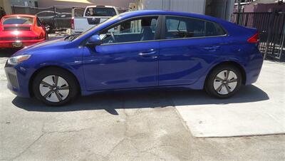2019 Hyundai IONIQ Hybrid Blue - Photo 7 - Van Nuys, CA 91405