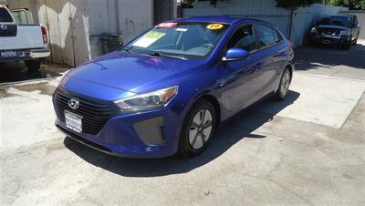 2019 Hyundai IONIQ Hybrid Blue - Photo 6 - Van Nuys, CA 91405